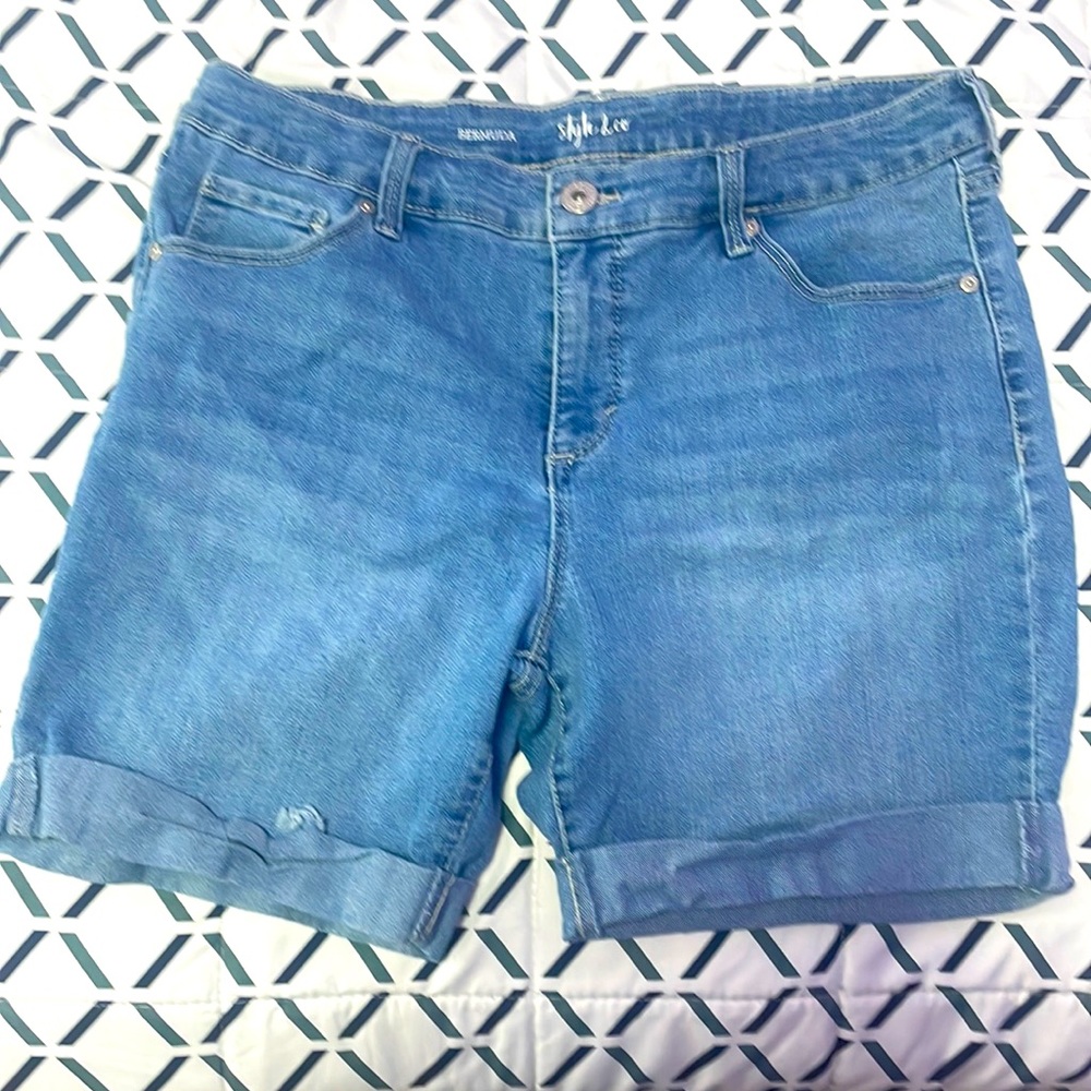 Bermuda Jean shorts